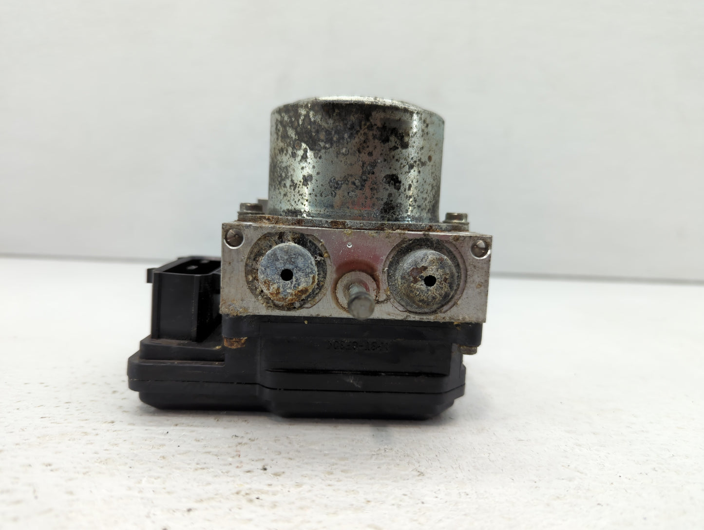 2012-2015 Nissan Rogue ABS Pump Control Module Replacement P/N:32233296 Fits Fits 2012 2013 2014 2015 OEM Used Auto Parts - 