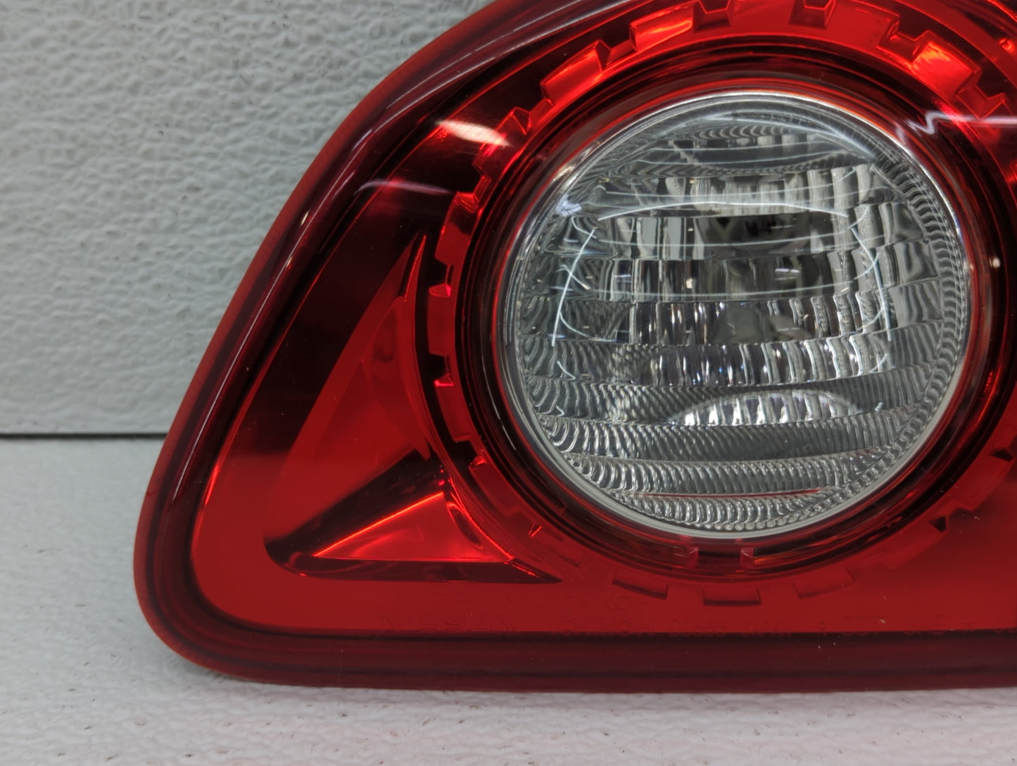 2009-2015 Nissan Rogue Tail Light Assembly Passenger Right OEM Fits Fits 2009 2010 2011 2012 2013 2014 2015 OEM Used Auto Pa