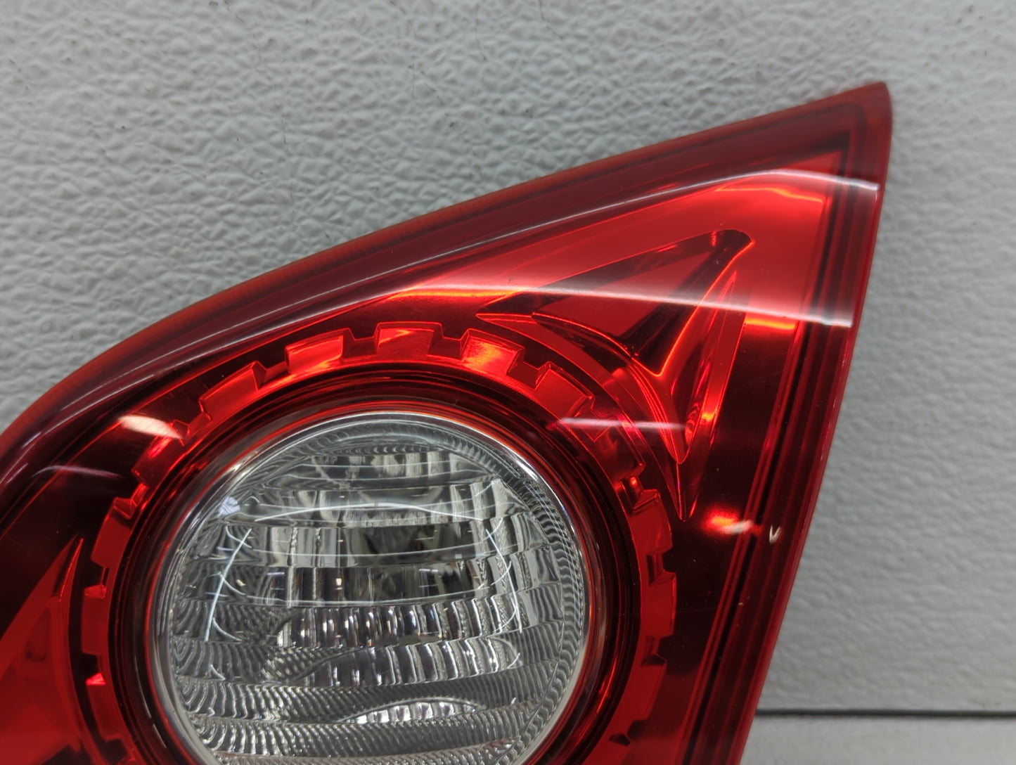 2009-2015 Nissan Rogue Tail Light Assembly Passenger Right OEM Fits Fits 2009 2010 2011 2012 2013 2014 2015 OEM Used Auto Pa