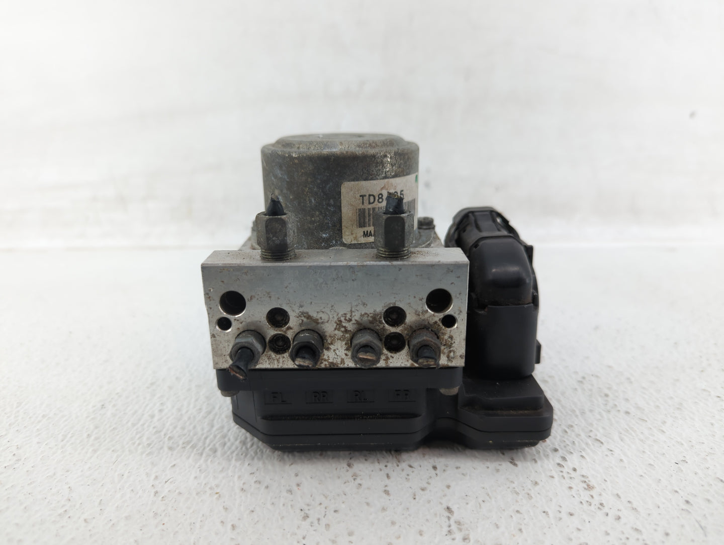 2012-2015 Nissan Rogue ABS Pump Control Module Replacement P/N:TD8405 Fits Fits 2012 2013 2014 2015 OEM Used Auto Parts - Oe