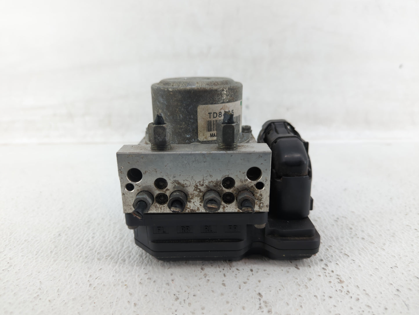 2012-2015 Nissan Rogue ABS Pump Control Module Replacement P/N:TD8405 Fits Fits 2012 2013 2014 2015 OEM Used Auto Parts - Oe