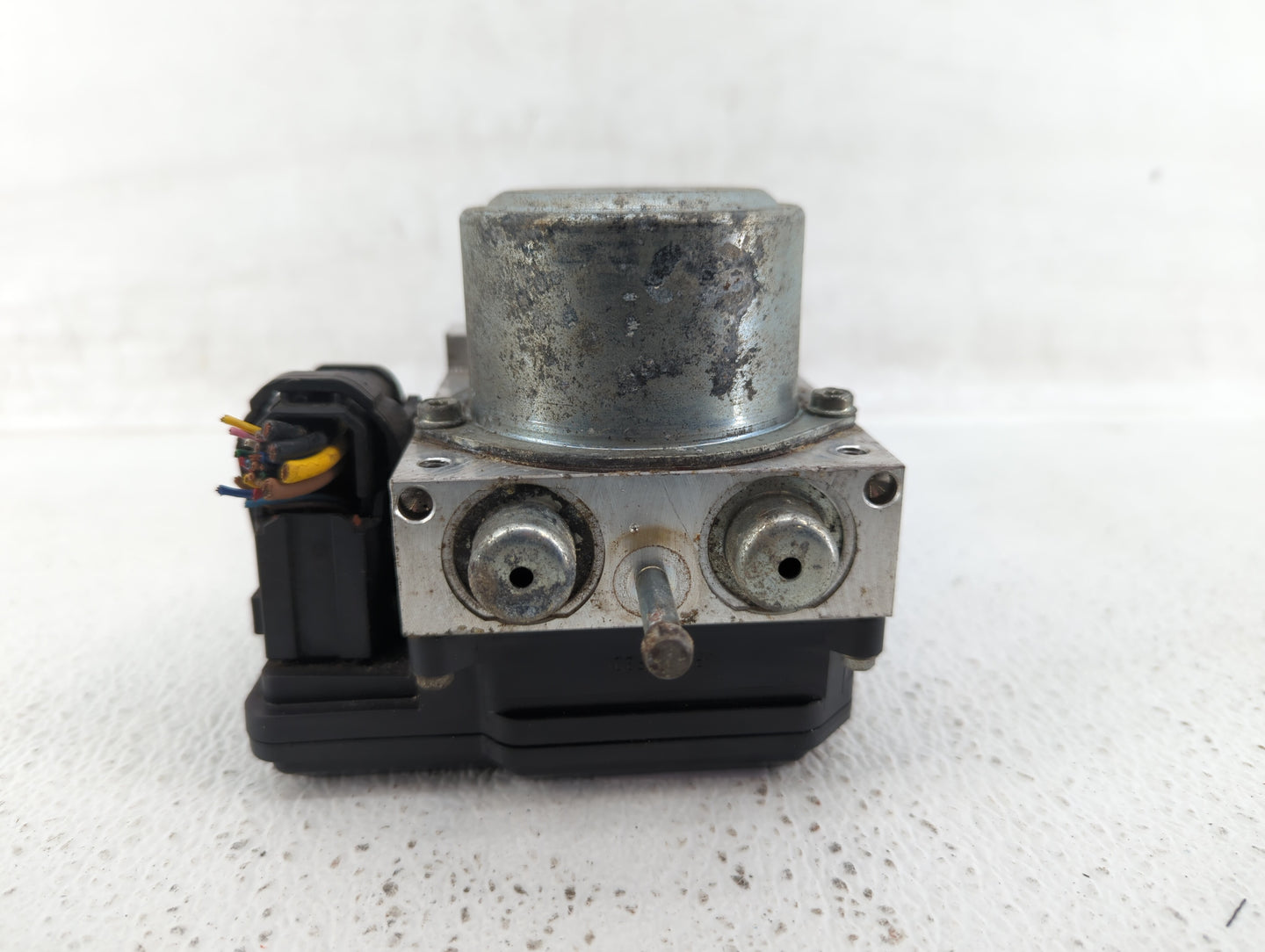 2012-2015 Nissan Rogue ABS Pump Control Module Replacement P/N:TD8405 Fits Fits 2012 2013 2014 2015 OEM Used Auto Parts - Oe