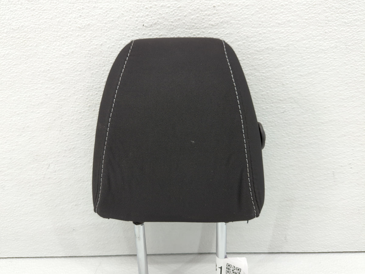 2013 Nissan Rogue Headrest Head Rest Rear Center Seat Black 494381 - Oemusedautoparts1.com