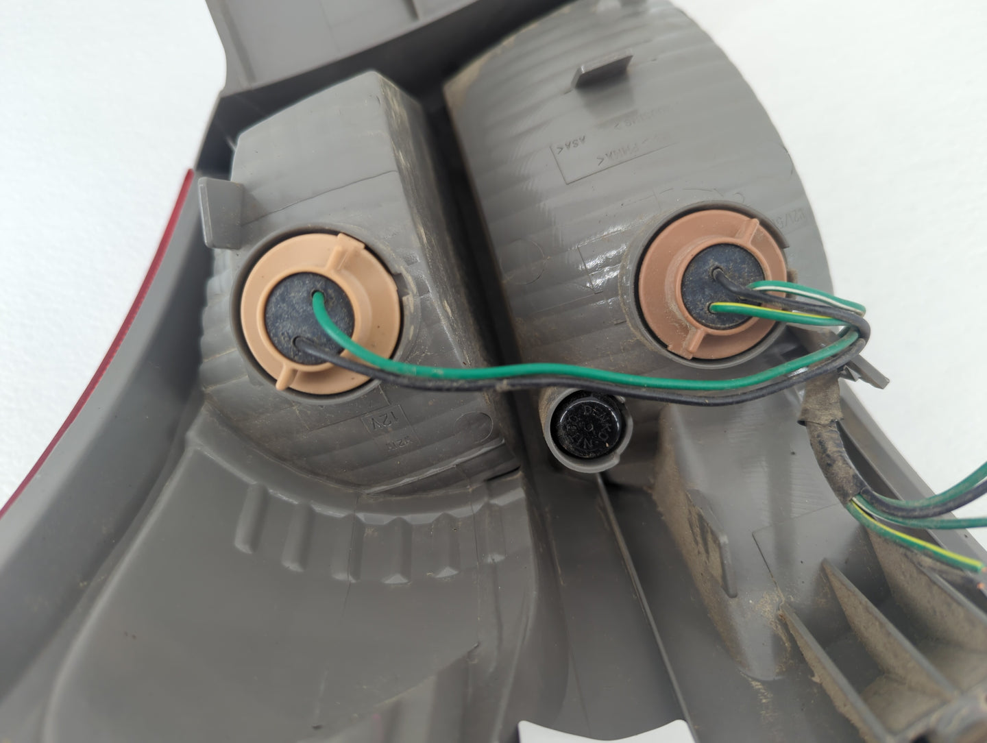 2008-2015 Nissan Rogue Tail Light Assembly Passenger Right OEM Fits Fits 2008 2009 2010 2011 2012 2013 2014 2015 OEM Used Au