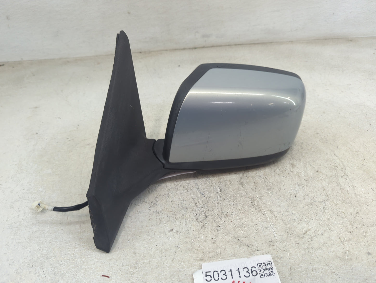 2008-2015 Nissan Rogue Driver Side View Mirror - Left Door Mirror OEM Used - Oemusedautoparts1.com