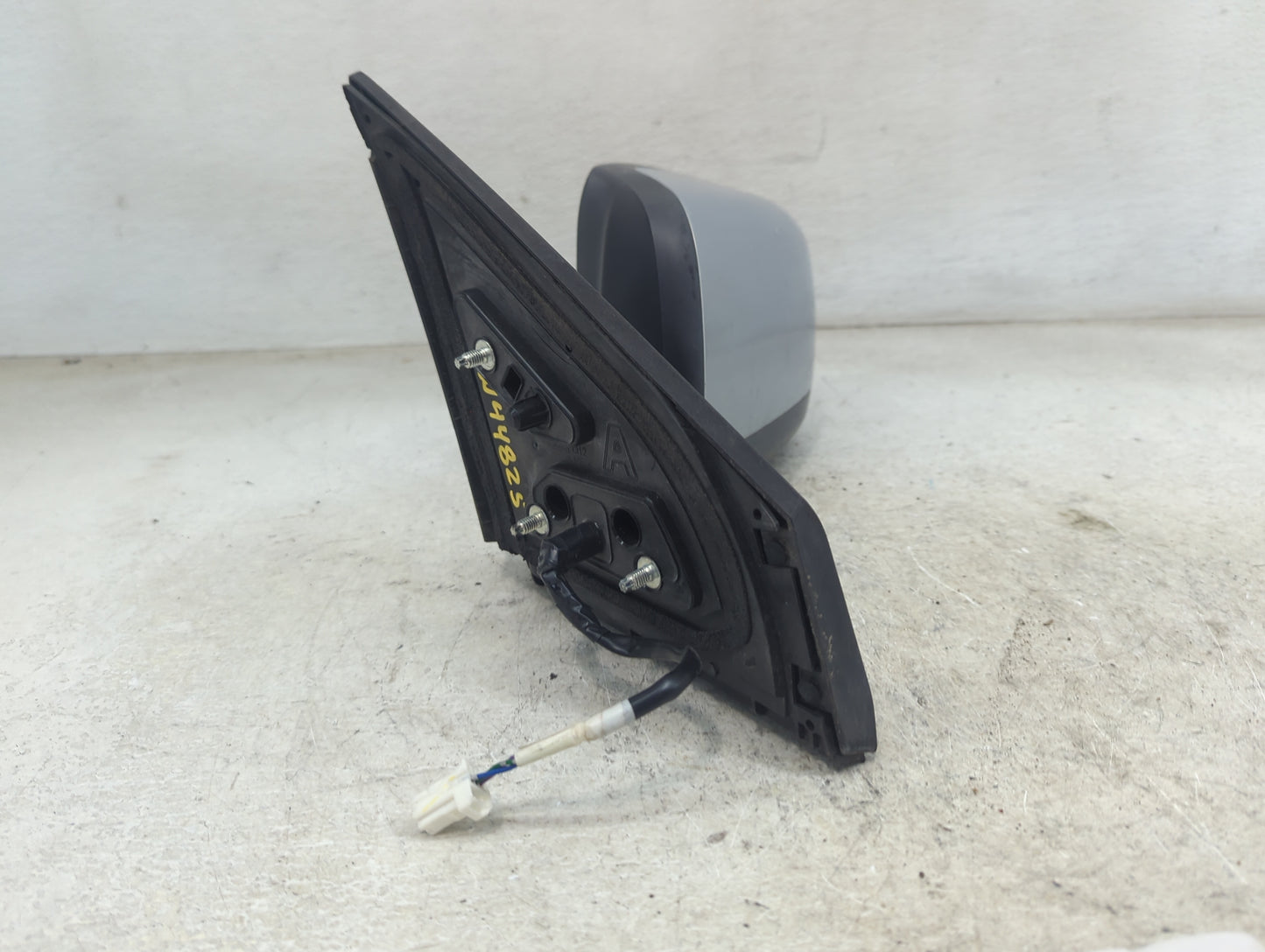 2008-2015 Nissan Rogue Driver Side View Mirror - Left Door Mirror OEM Used - Oemusedautoparts1.com
