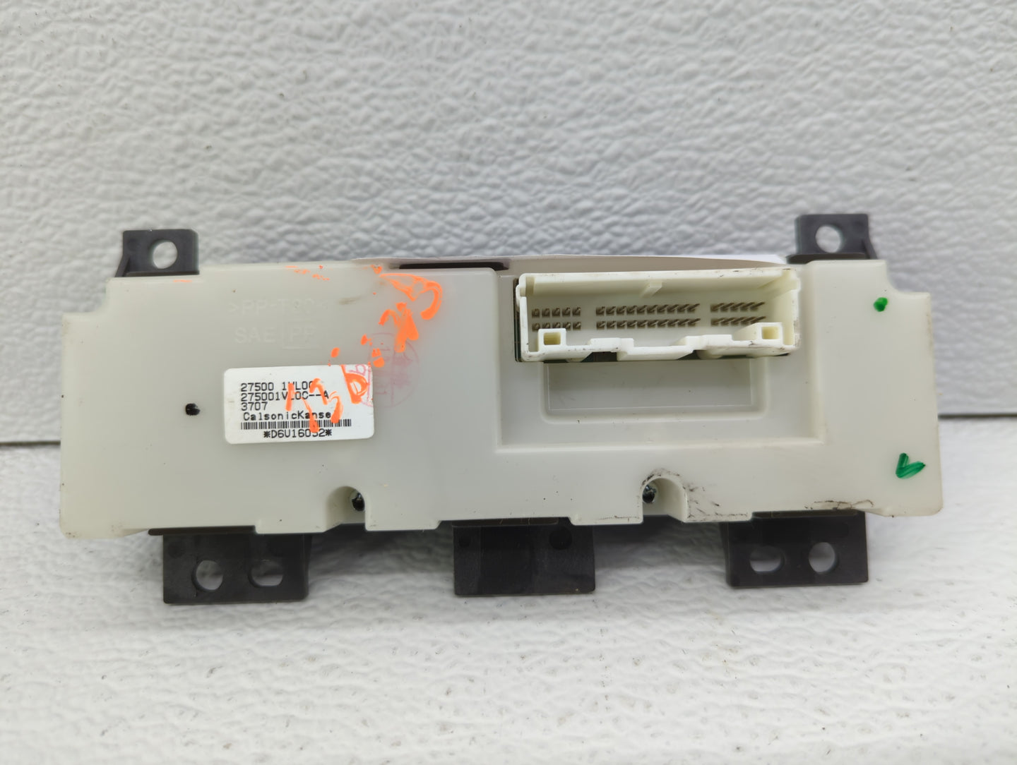 2013 Nissan Rogue Radio AM FM Cd Player Receiver Replacement P/N:27500 1VL0C Fits OEM Used Auto Parts - Oemusedautoparts1.co