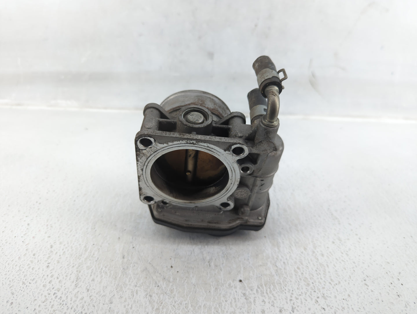 2011-2015 Nissan Rogue Throttle Body P/N:RME60-15 Fits Fits 2011 2012 2013 2014 2015 OEM Used Auto Parts - Oemusedautoparts1