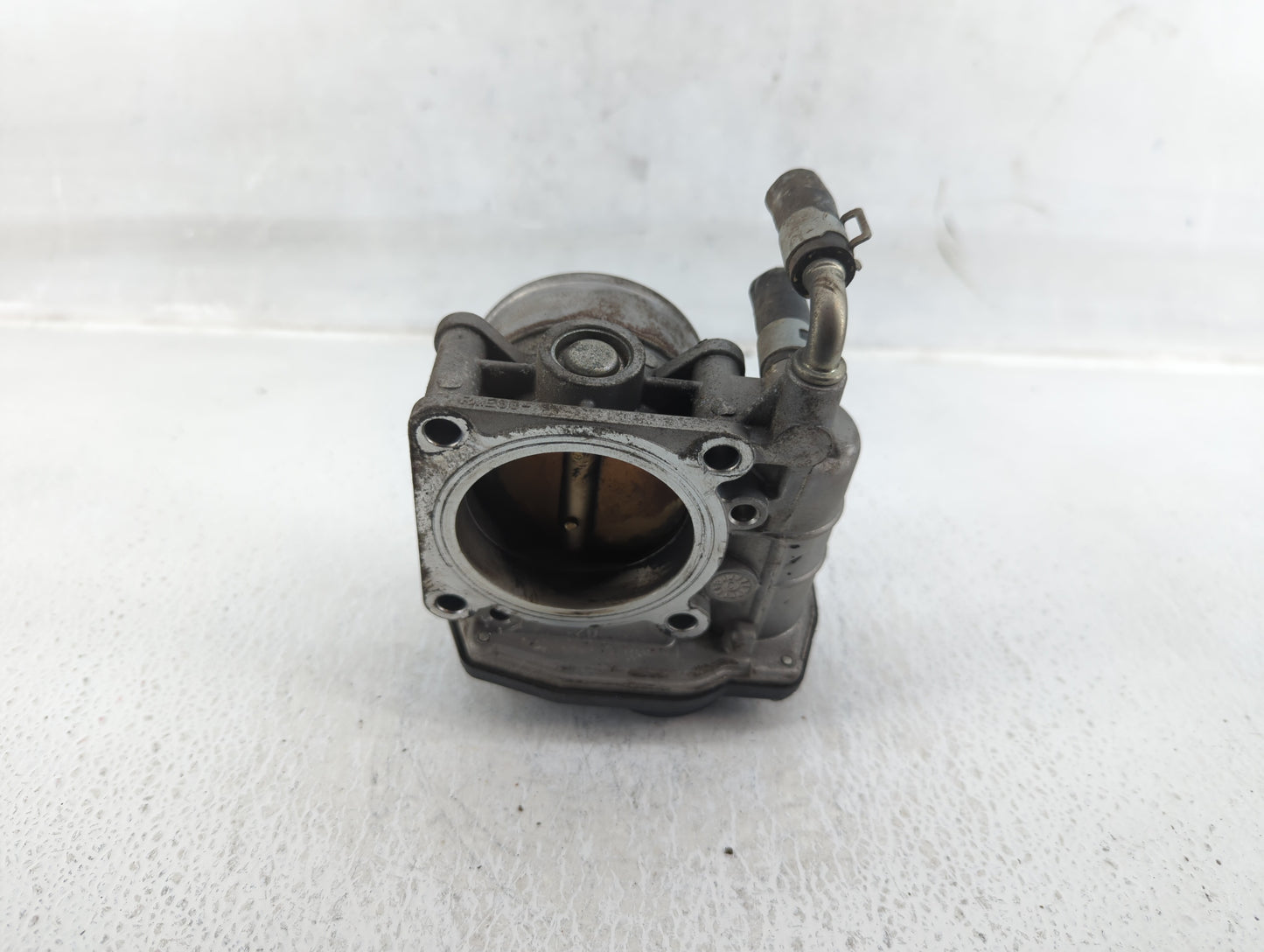 2011-2015 Nissan Rogue Throttle Body P/N:RME60-15 Fits Fits 2011 2012 2013 2014 2015 OEM Used Auto Parts - Oemusedautoparts1