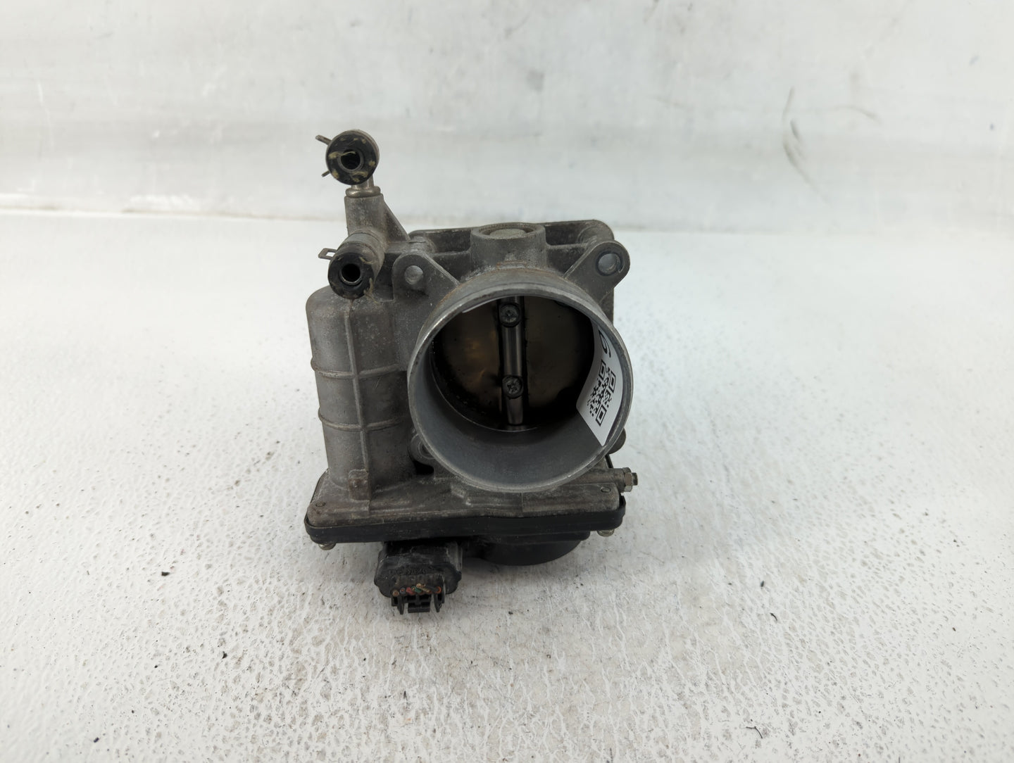 2011-2015 Nissan Rogue Throttle Body Fits Fits 2011 2012 2013 2014 2015 OEM Used Auto Parts - Oemusedautoparts1.com