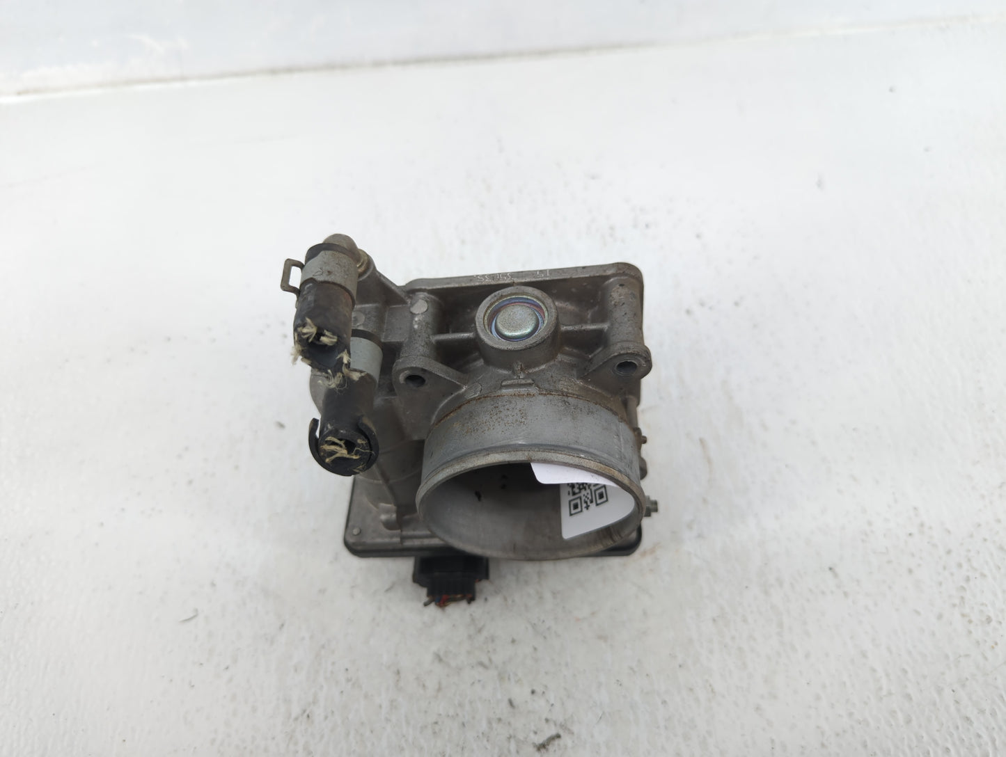 2011-2015 Nissan Rogue Throttle Body P/N:RME60-15 Fits Fits 2011 2012 2013 2014 2015 OEM Used Auto Parts - Oemusedautoparts1