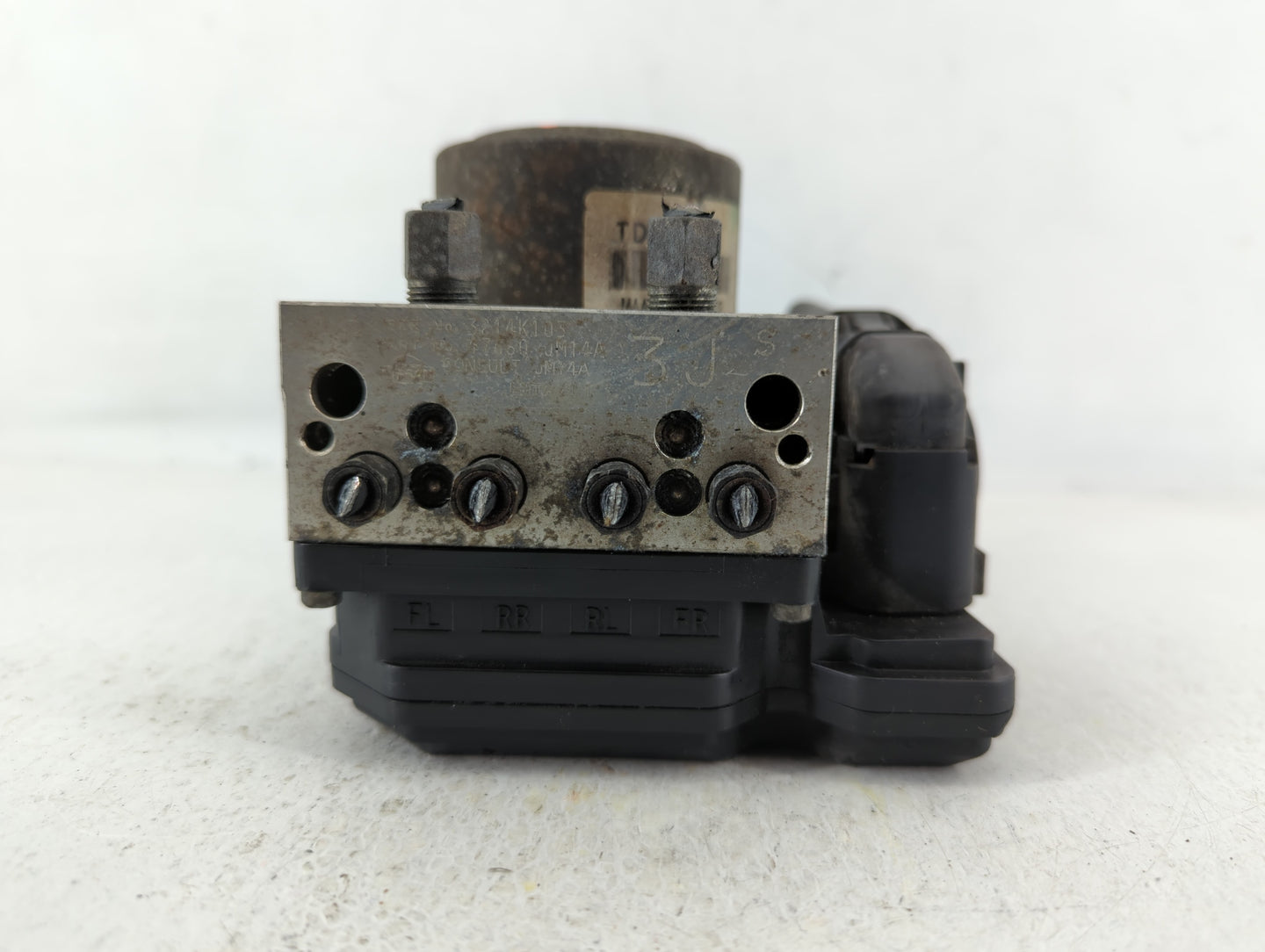 2012-2015 Nissan Rogue ABS Pump Control Module Replacement P/N:3214K1103 Fits Fits 2012 2013 2014 2015 OEM Used Auto Parts -
