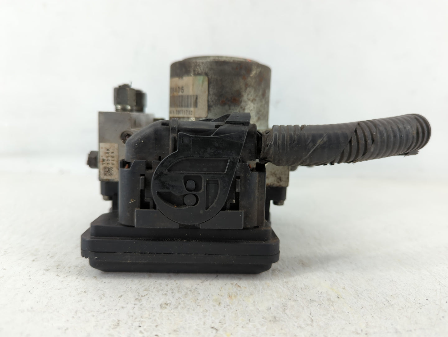 2012-2015 Nissan Rogue ABS Pump Control Module Replacement P/N:3214K1103 Fits Fits 2012 2013 2014 2015 OEM Used Auto Parts -