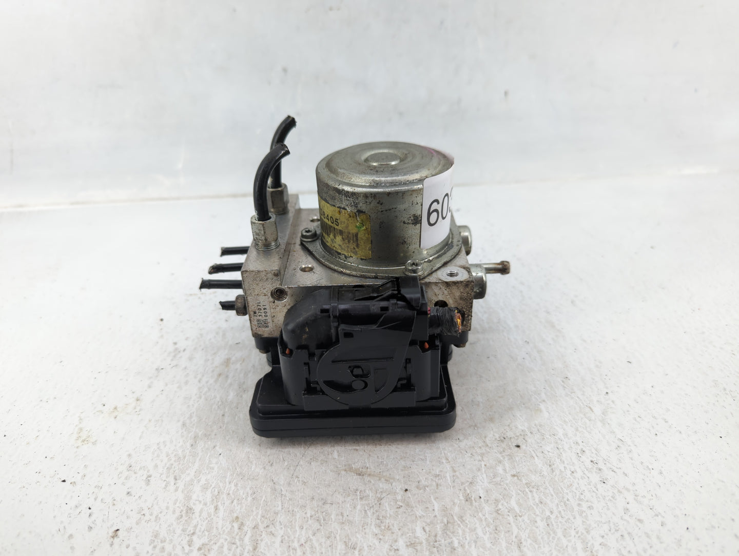 2012-2015 Nissan Rogue ABS Pump Control Module Replacement P/N:TD8405 Fits Fits 2012 2013 2014 2015 OEM Used Auto Parts - Oe
