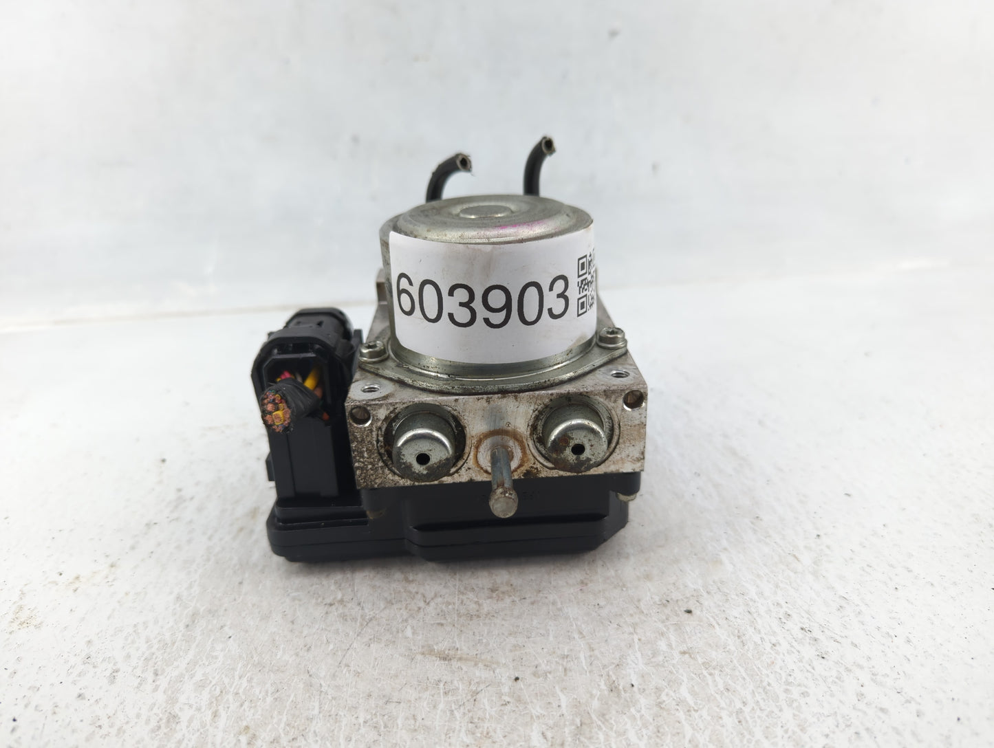 2012-2015 Nissan Rogue ABS Pump Control Module Replacement P/N:TD8405 Fits Fits 2012 2013 2014 2015 OEM Used Auto Parts - Oe