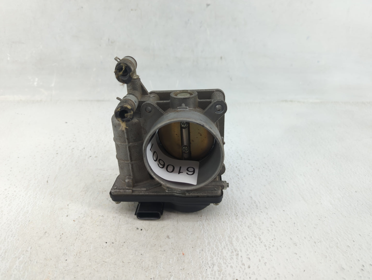 2011-2015 Nissan Rogue Throttle Body P/N:RVE60-15 Fits Fits 2011 2012 2013 2014 2015 OEM Used Auto Parts - Oemusedautoparts1