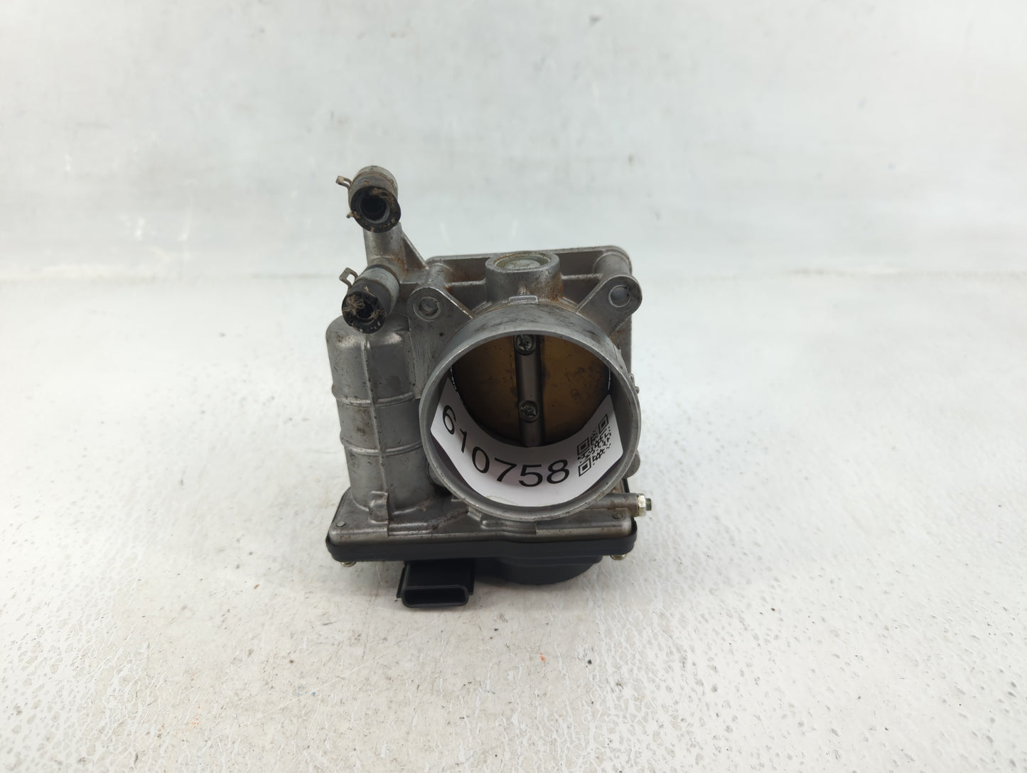 2011-2015 Nissan Rogue Throttle Body P/N:RVE60-15 Fits Fits 2011 2012 2013 2014 2015 OEM Used Auto Parts - Oemusedautoparts1