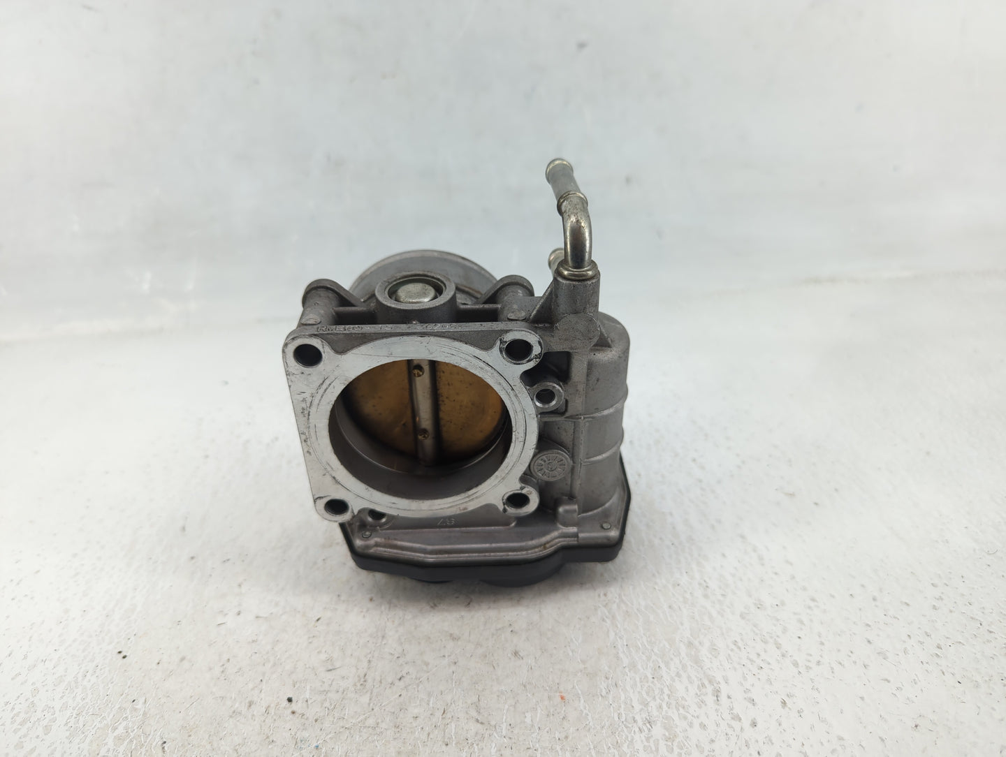 2011-2015 Nissan Rogue Throttle Body P/N:RME60-15 Fits Fits 2011 2012 2013 2014 2015 OEM Used Auto Parts - Oemusedautoparts1