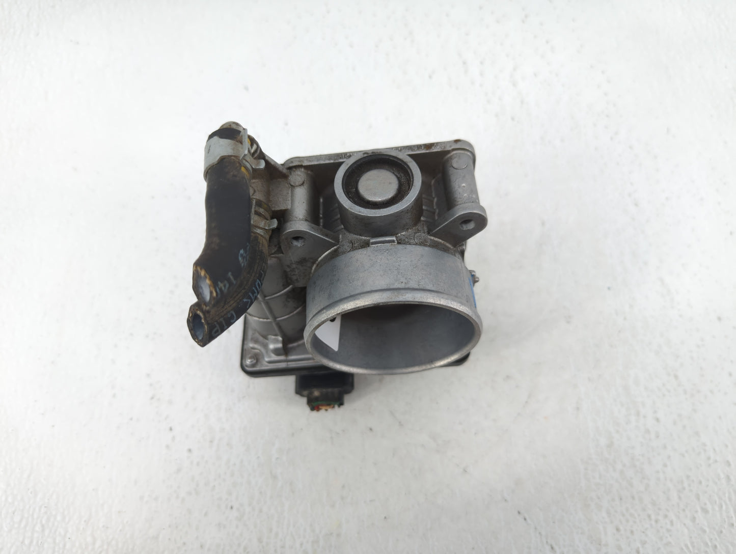 2011-2015 Nissan Rogue Throttle Body P/N:RME60-15 Fits Fits 2011 2012 2013 2014 2015 OEM Used Auto Parts - Oemusedautoparts1