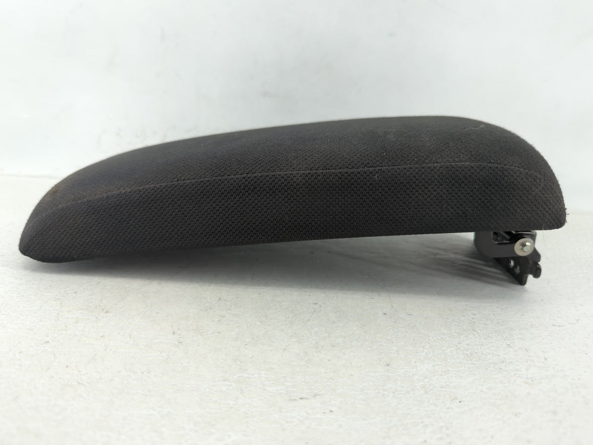 2013 Nissan Rogue Center Console Armrest Cover Lid Black 625432 - Oemusedautoparts1.com