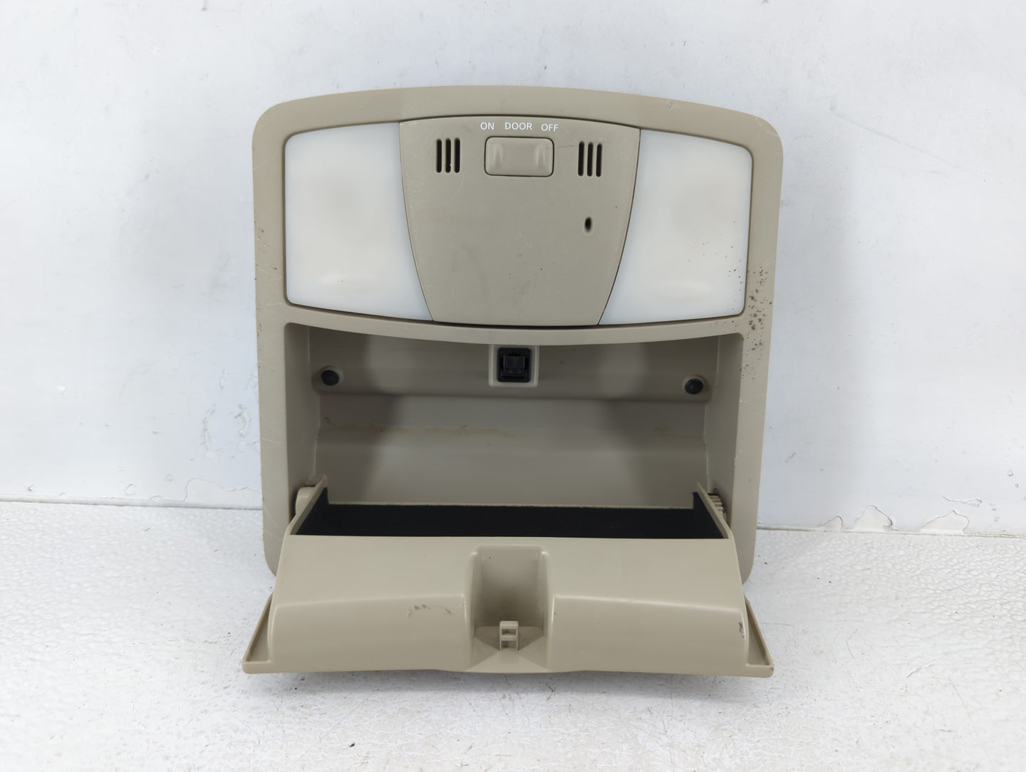 2013-2015 Nissan Rogue Overhead Roof Console 626124 - Oemusedautoparts1.com