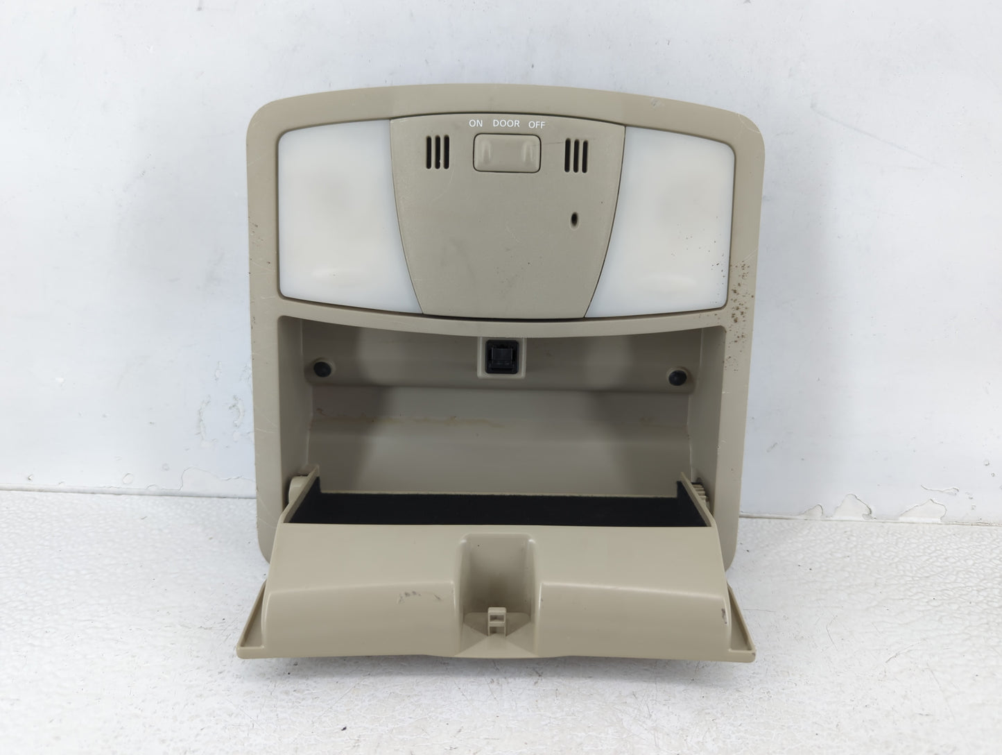 2013-2015 Nissan Rogue Overhead Roof Console 626124 - Oemusedautoparts1.com