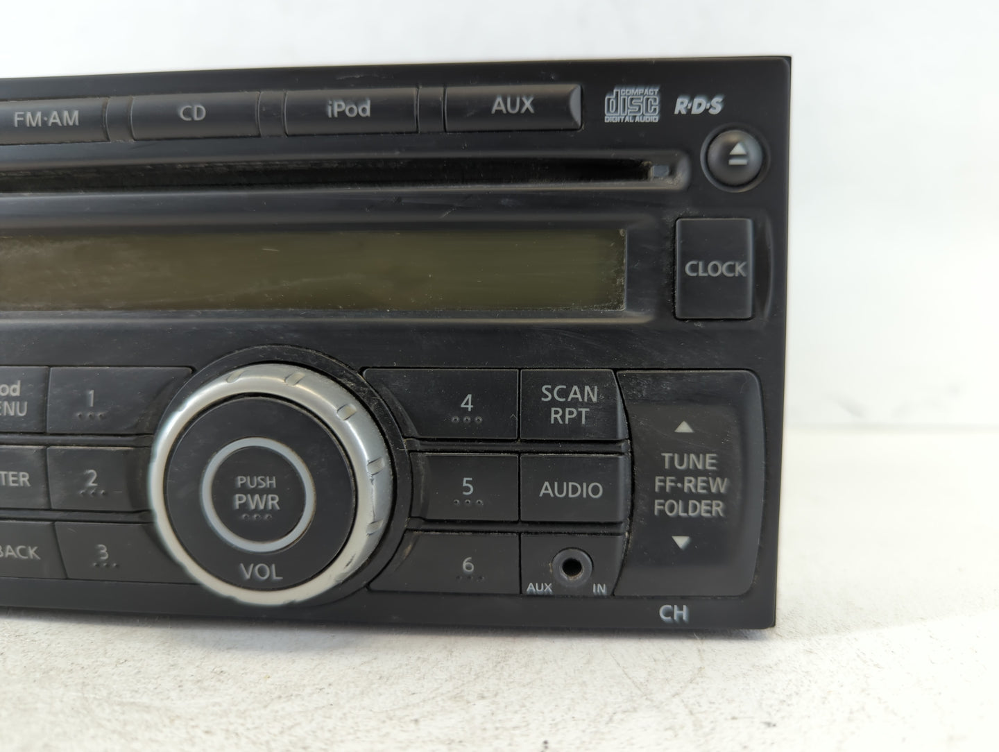 2011-2015 Nissan Rogue Am Fm Cd Player Radio Receiver - Oemusedautoparts1.com
