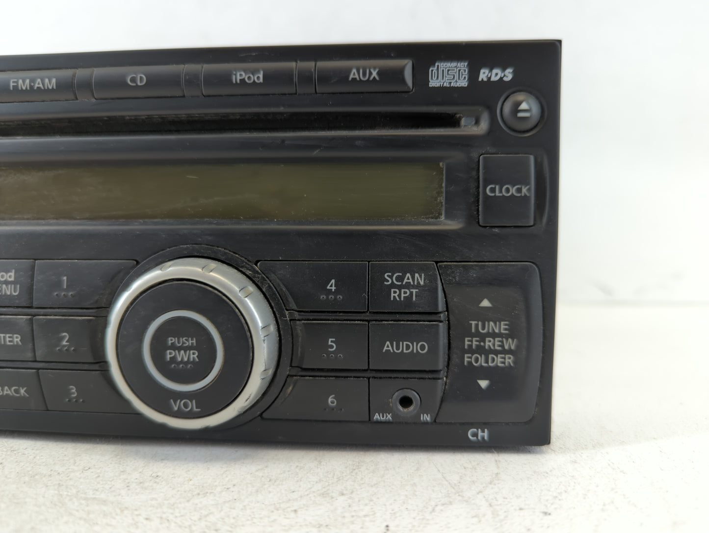 2011-2015 Nissan Rogue Am Fm Cd Player Radio Receiver - Oemusedautoparts1.com