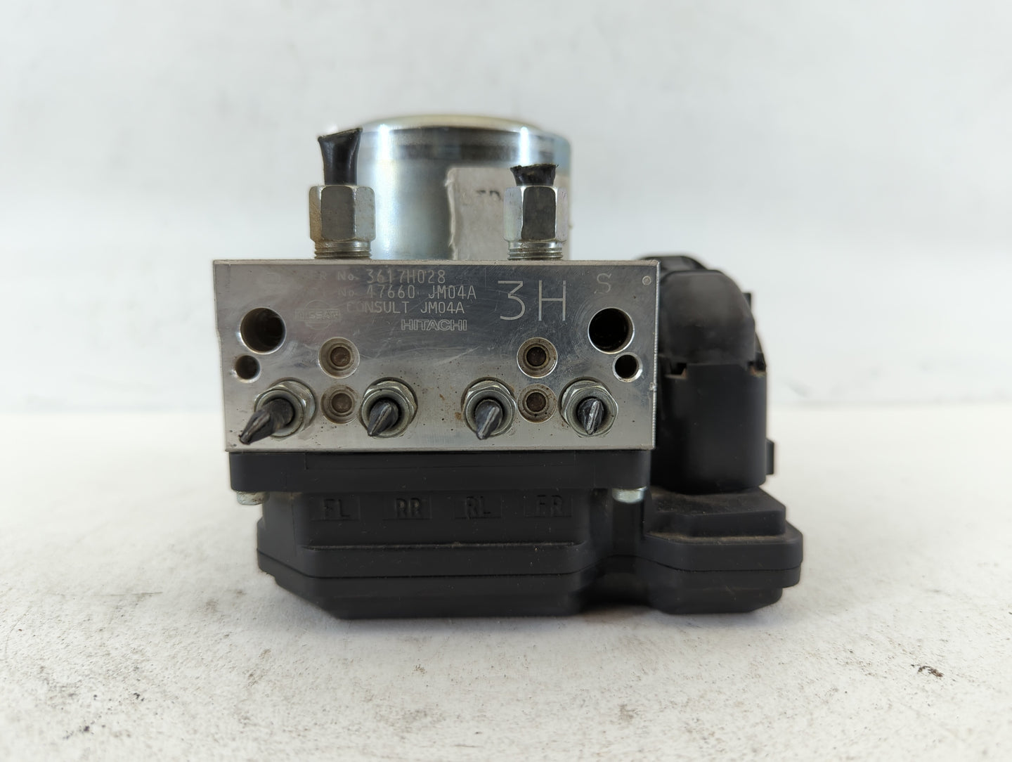 2012-2015 Nissan Rogue ABS Pump Control Module Replacement P/N:47660 JM04A Fits Fits 2012 2013 2014 2015 OEM Used Auto Parts