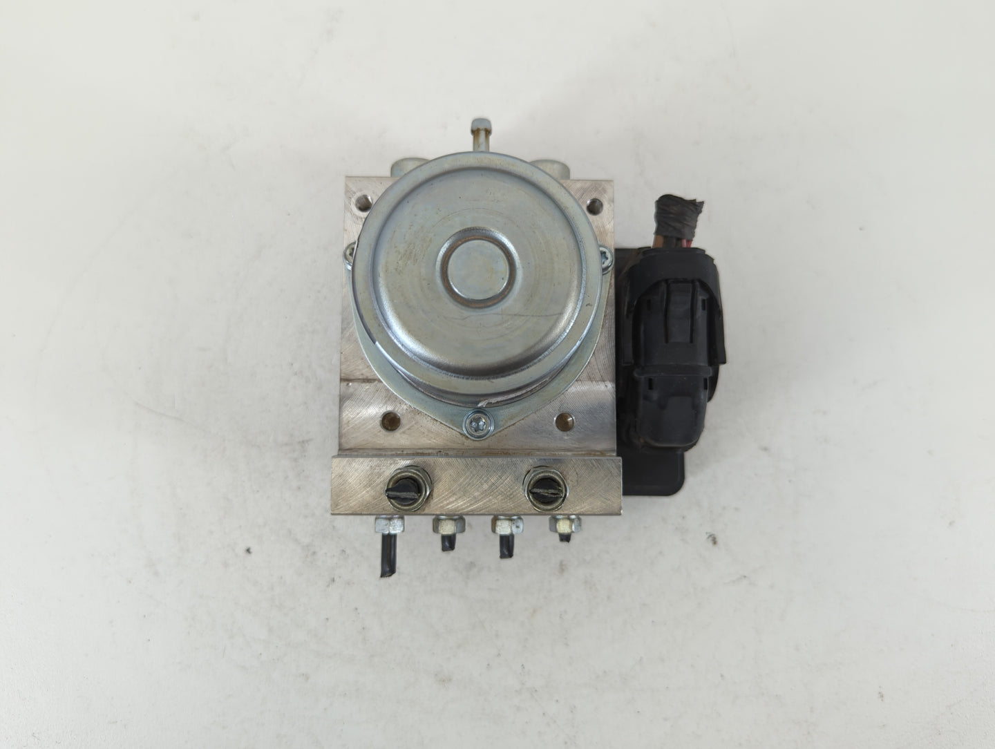2012-2015 Nissan Rogue ABS Pump Control Module Replacement P/N:47660 JM04A Fits Fits 2012 2013 2014 2015 OEM Used Auto Parts