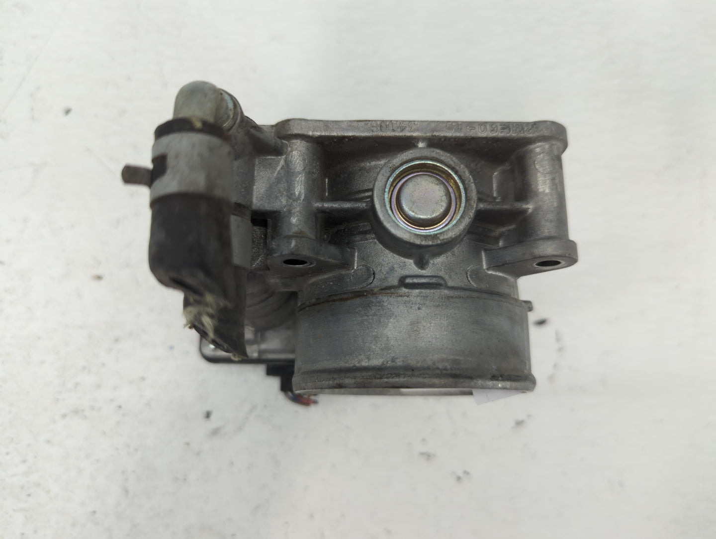 2011-2015 Nissan Rogue Throttle Body P/N:K 2Y29 3 526-01 Fits Fits 2011 2012 2013 2014 2015 OEM Used Auto Parts - Oemusedaut