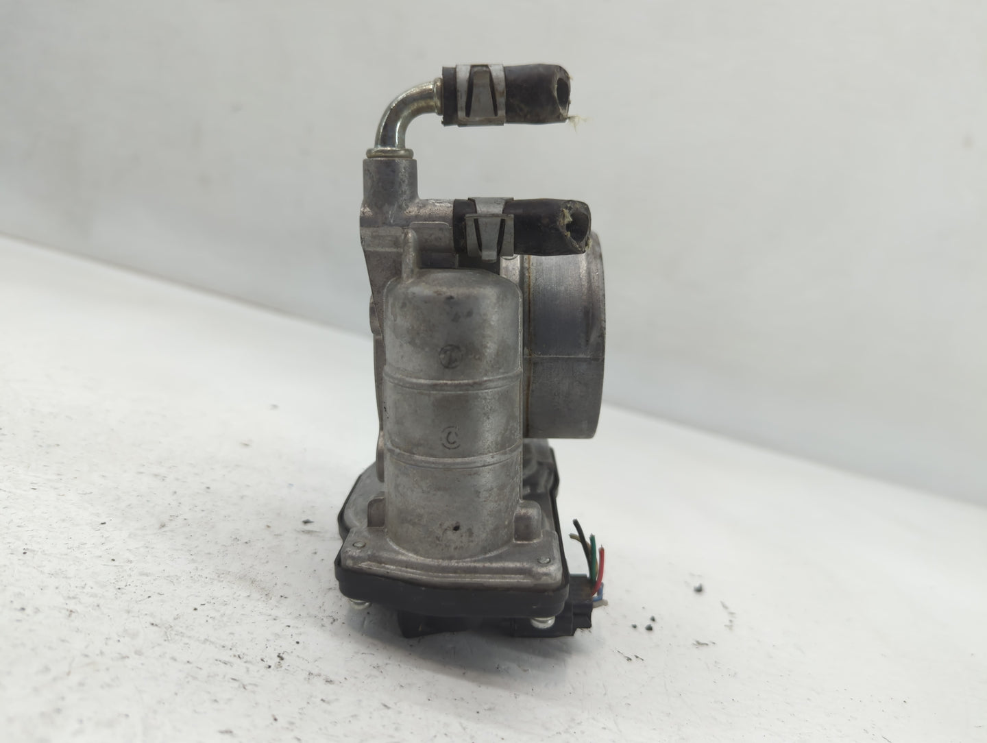 2011-2015 Nissan Rogue Throttle Body P/N:K 2Y29 3 526-01 Fits Fits 2011 2012 2013 2014 2015 OEM Used Auto Parts - Oemusedaut