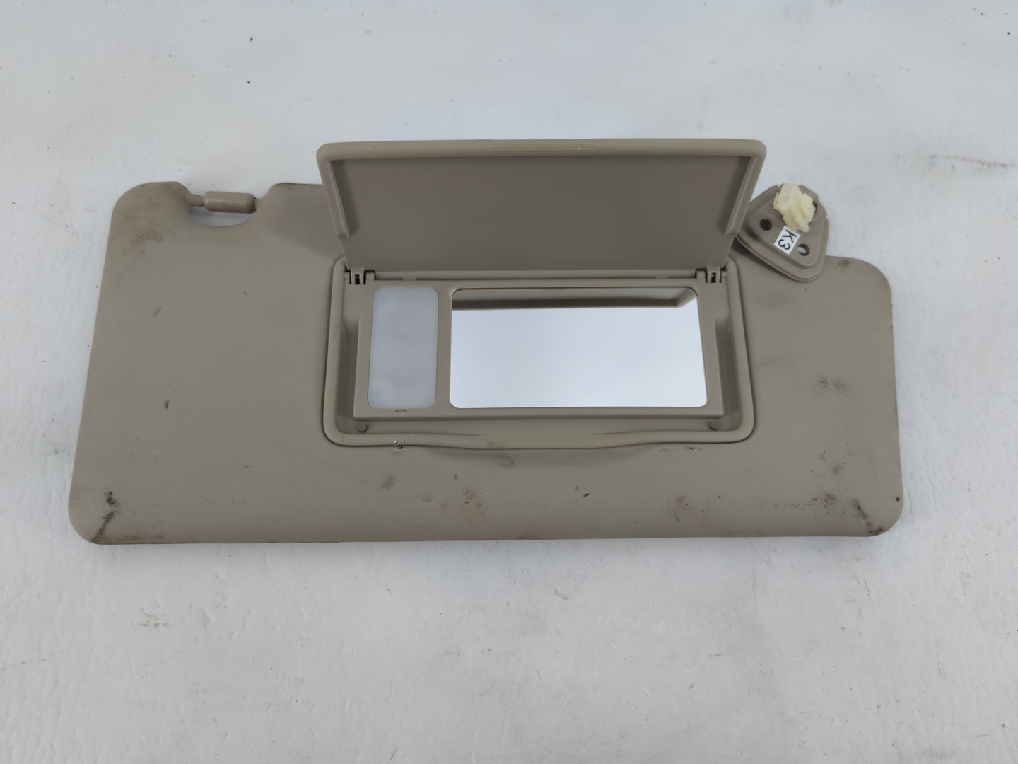 2008-2015 Nissan Rogue Sun Visor Shade Replacement Passenger Right Mirror Fits Fits 2008 2009 2010 2011 2012 2013 2014 2015 