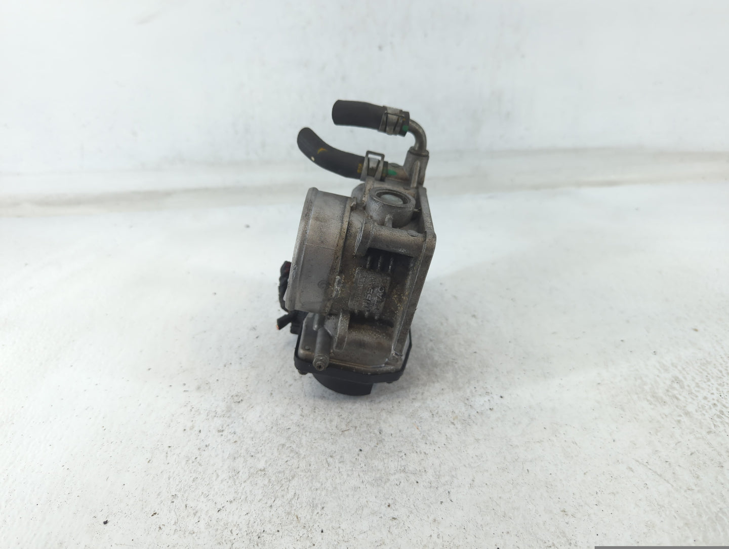 2011-2015 Nissan Rogue Throttle Body P/N:1Z12H RME60-15 Fits Fits 2011 2012 2013 2014 2015 OEM Used Auto Parts - Oemusedauto