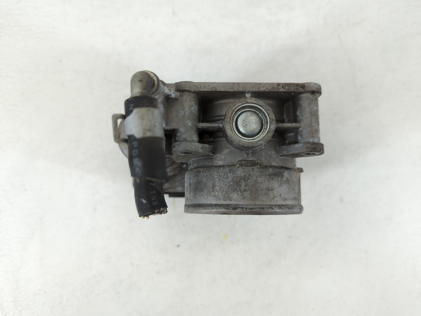 2011-2015 Nissan Rogue Throttle Body P/N:K 2402 2 526-01 Fits Fits 2011 2012 2013 2014 2015 OEM Used Auto Parts - Oemusedaut