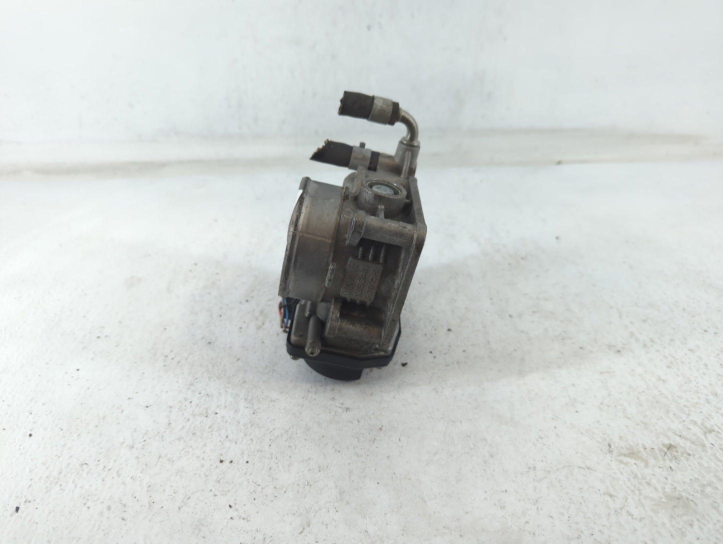 2011-2015 Nissan Rogue Throttle Body P/N:2614S RME60-15 Fits Fits 2011 2012 2013 2014 2015 OEM Used Auto Parts - Oemusedauto