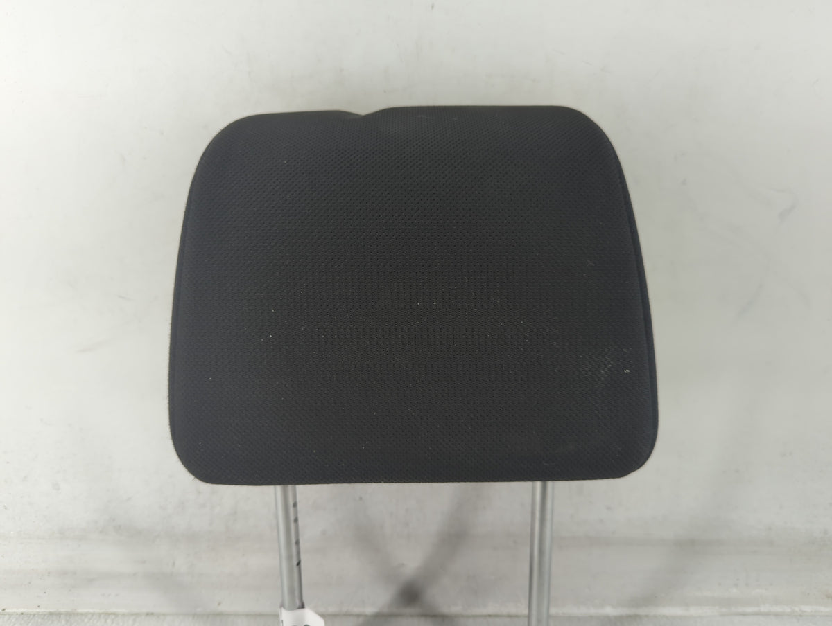 2013 Nissan Rogue Headrest Head Rest Rear Center Seat Black 680101 - Oemusedautoparts1.com