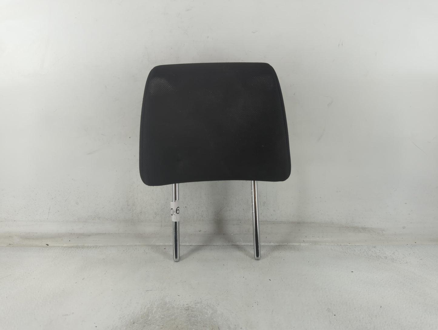 2013 Nissan Rogue Headrest Head Rest Front Driver Passenger Seat Fits OEM Used Auto Parts - Oemusedautoparts1.com