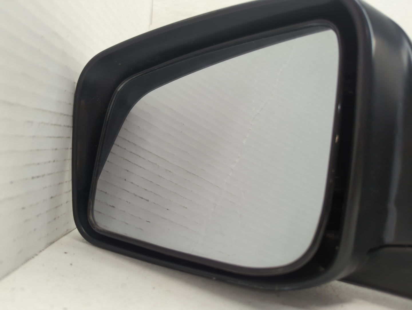 2008-2015 Nissan Rogue Driver Side View Mirror - Left Door Mirror OEM Used - Oemusedautoparts1.com