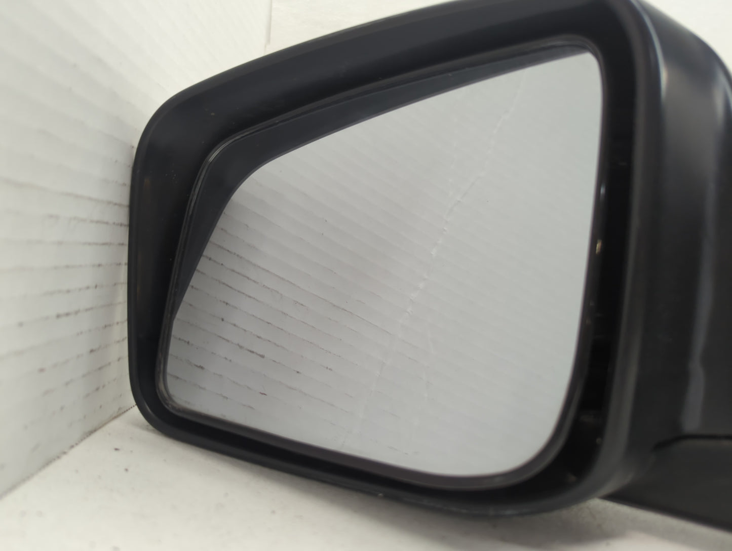 2008-2015 Nissan Rogue Driver Side View Mirror - Left Door Mirror OEM Used - Oemusedautoparts1.com