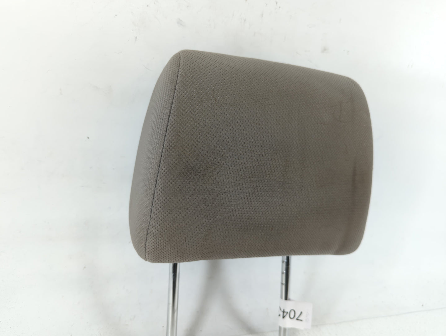 2011-2013 Nissan Rogue Headrest Head Rest Front Driver Passenger Seat Fits Fits 2011 2012 2013 OEM Used Auto Parts - Oemused