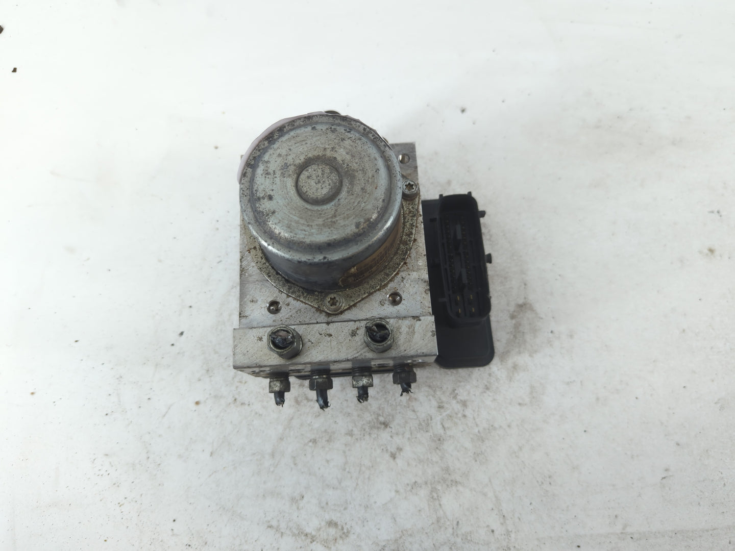 2012-2015 Nissan Rogue ABS Pump Control Module Replacement Fits Fits 2012 2013 2014 2015 OEM Used Auto Parts - Oemusedautopa