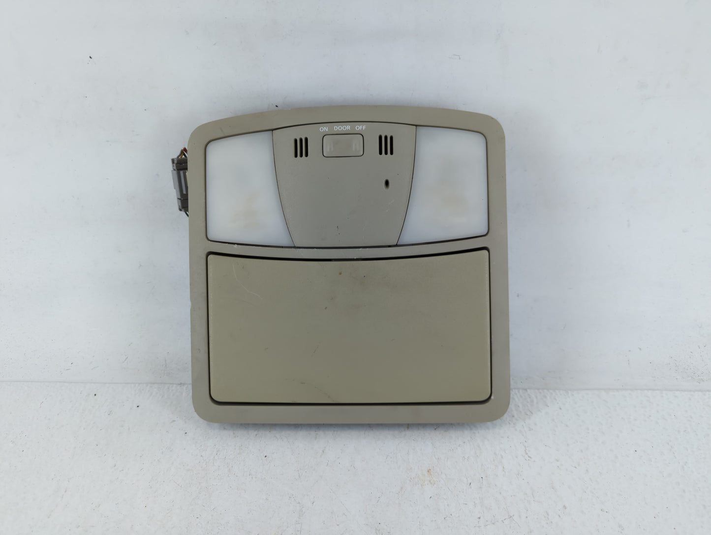 2013 Nissan Rogue Overhead Roof Console - Oemusedautoparts1.com