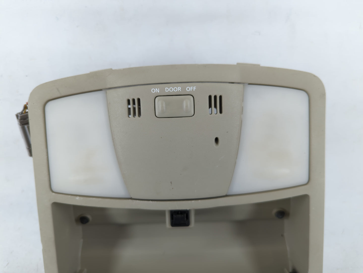 2013 Nissan Rogue Overhead Roof Console - Oemusedautoparts1.com
