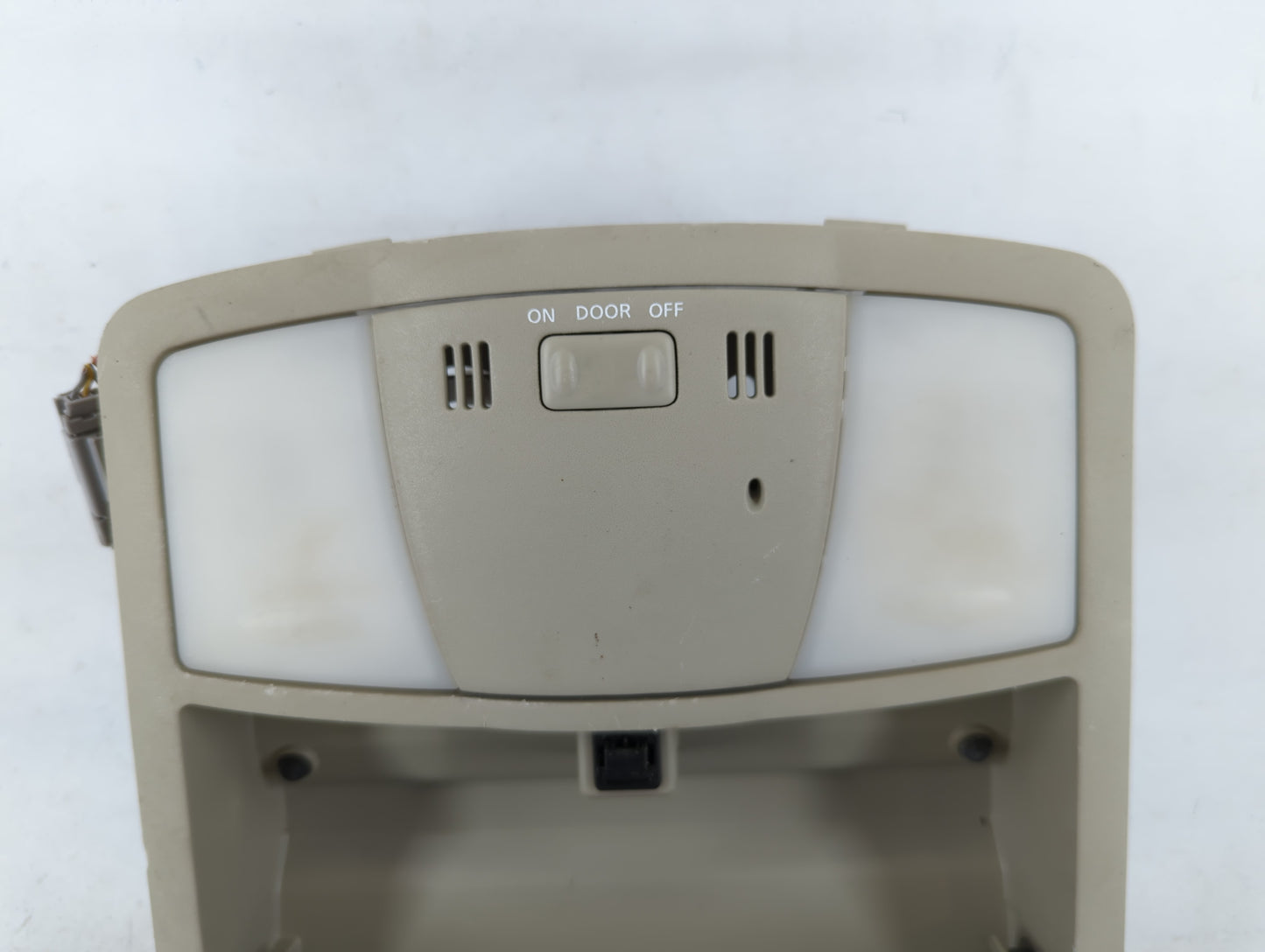 2013 Nissan Rogue Overhead Roof Console - Oemusedautoparts1.com