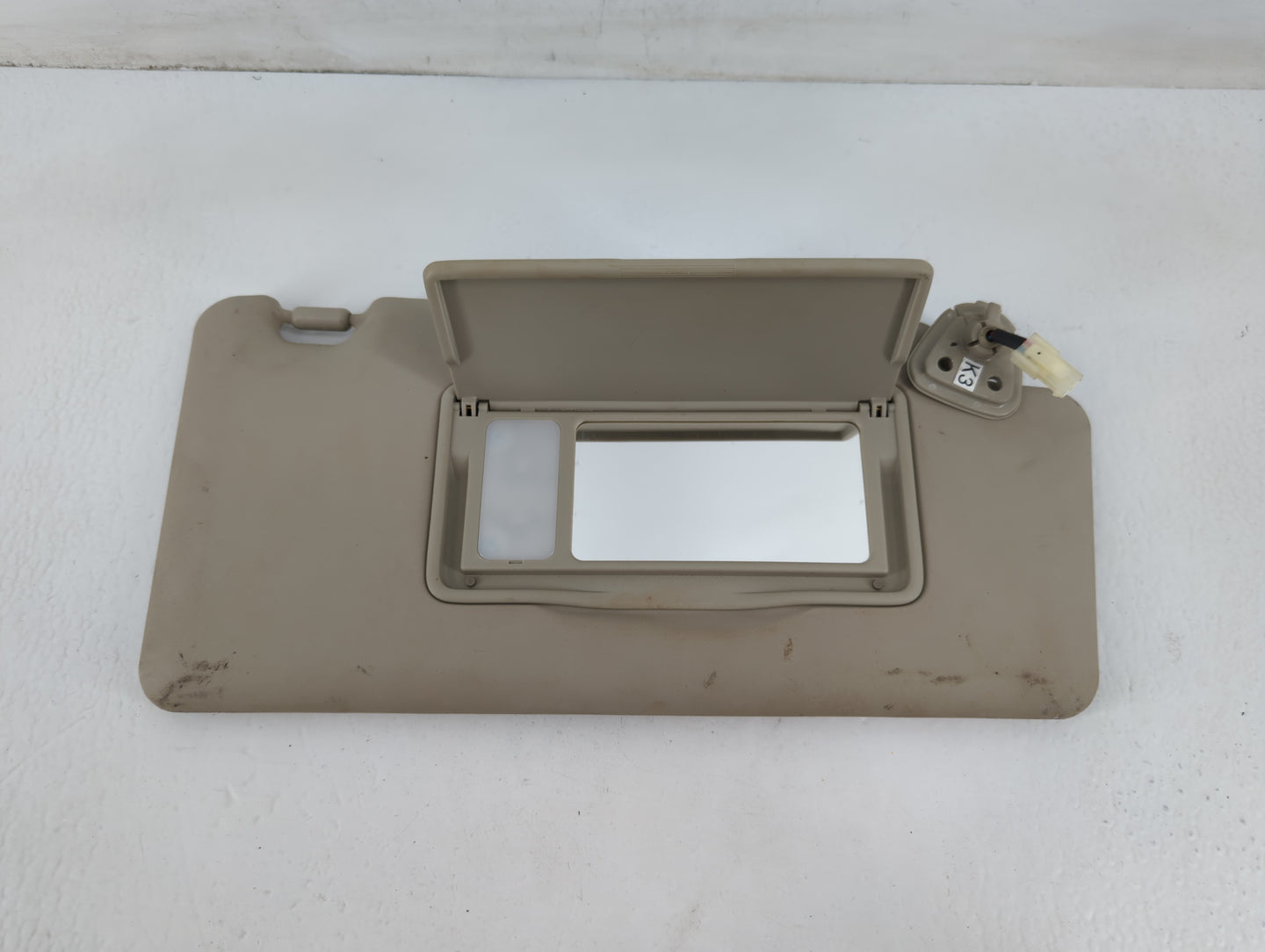 2008-2015 Nissan Rogue Sun Visor Shade Replacement Passenger Right Mirror Fits Fits 2008 2009 2010 2011 2012 2013 2014 2015 