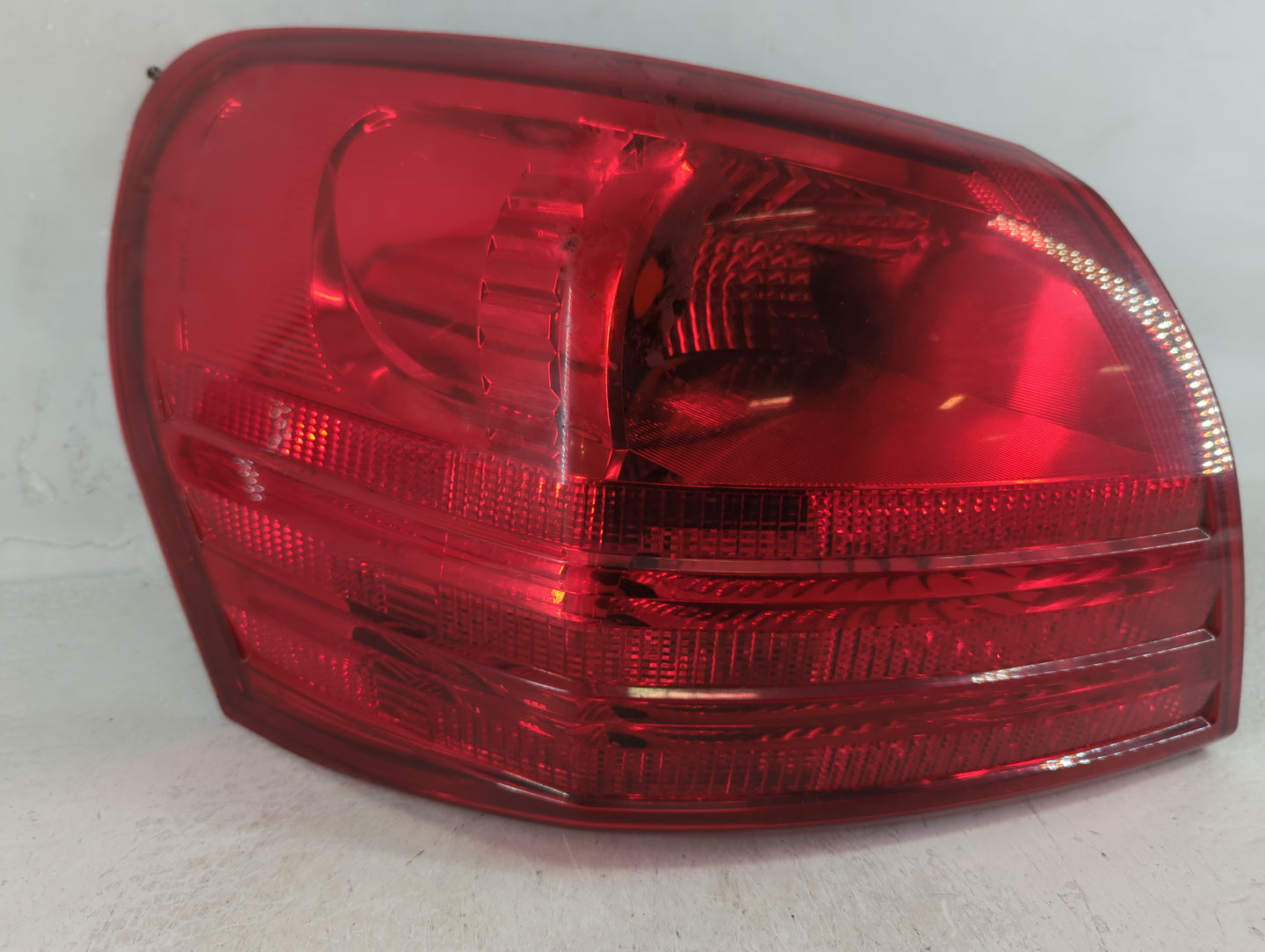 2008-2015 Nissan Rogue Tail Light Assembly Driver Left OEM Fits Fits 2008 2009 2010 2011 2012 2013 2014 2015 OEM Used Auto P