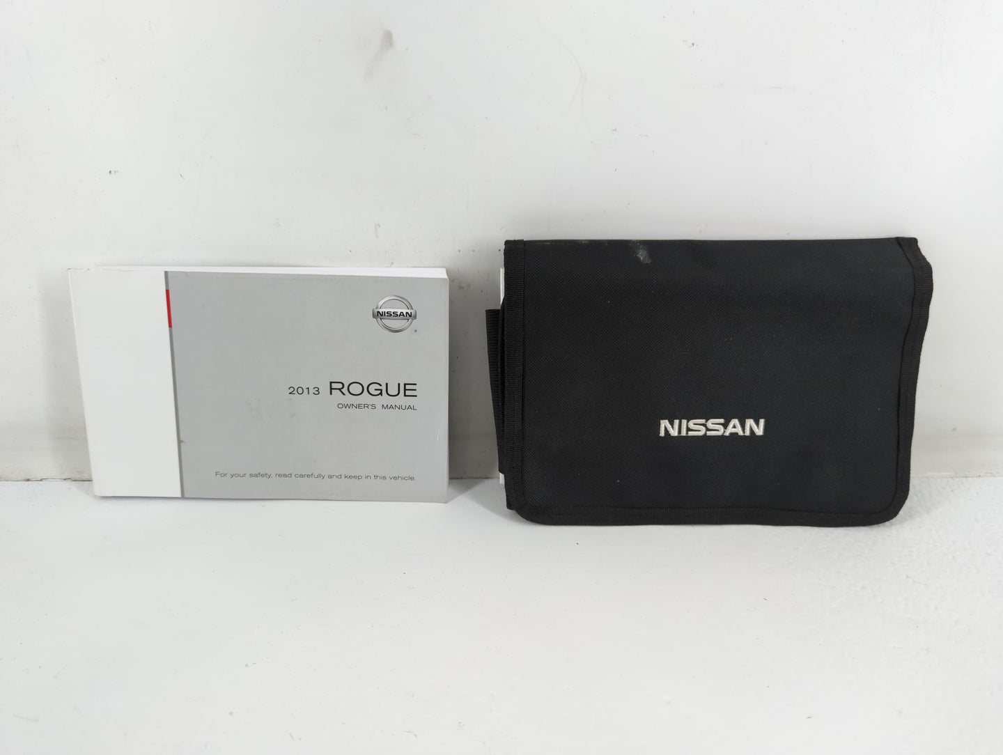 2013 Nissan Rogue Owners Manual Book Guide P/N:OM3E-0S35U0 OEM Used Auto Parts - Oemusedautoparts1.com