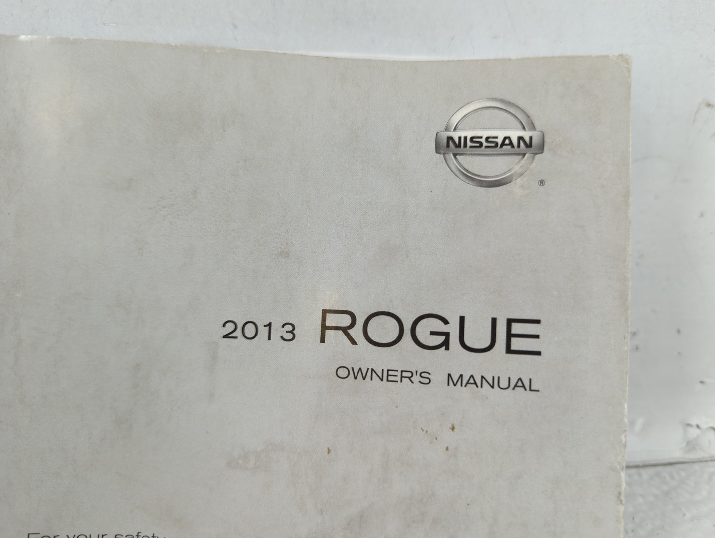 2013 Nissan Rogue Owners Manual Book Guide P/N:T00UM-JM04D OEM Used Auto Parts - Oemusedautoparts1.com