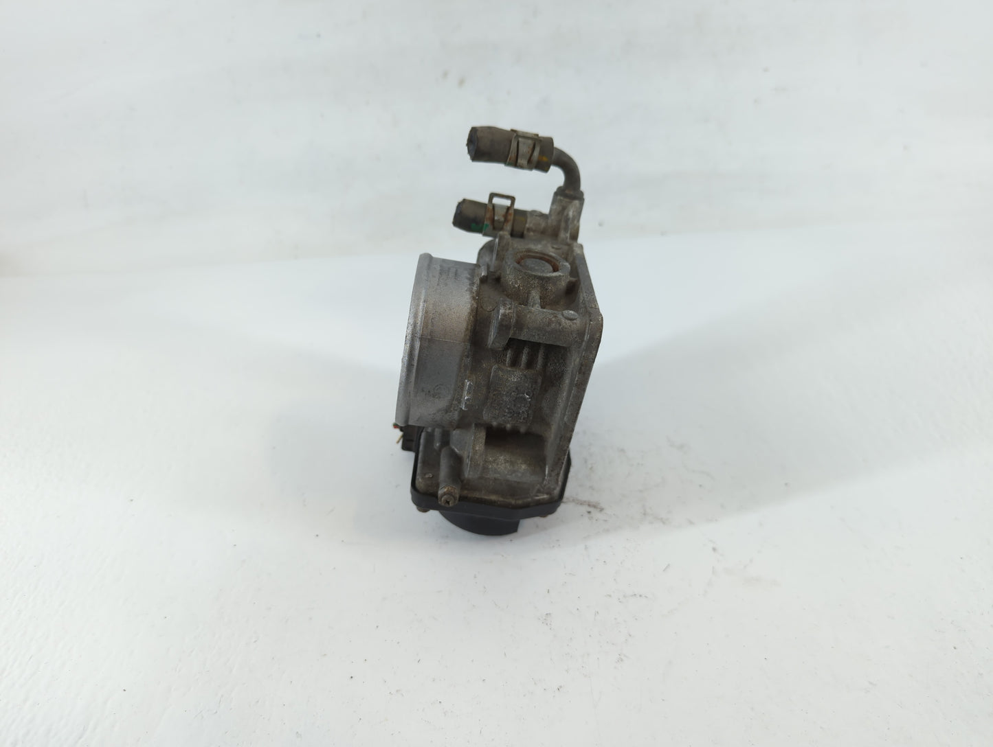 2011-2015 Nissan Rogue Throttle Body P/N:0328H RME60-15 Fits Fits 2011 2012 2013 2014 2015 OEM Used Auto Parts - Oemusedauto